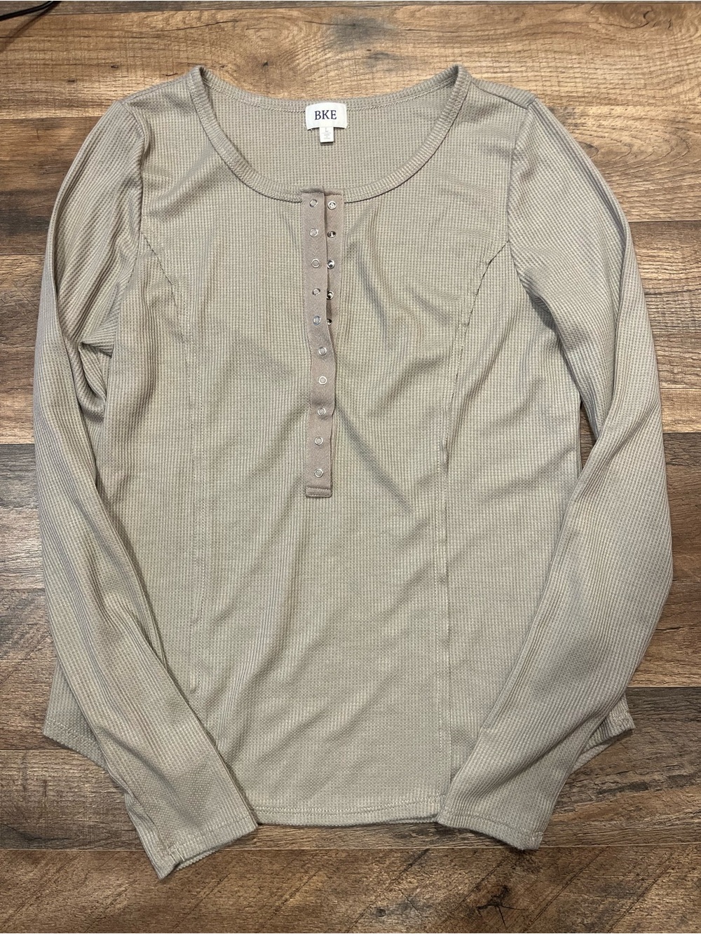 BKE Women's Long Sleeve Henley Top in Taupe